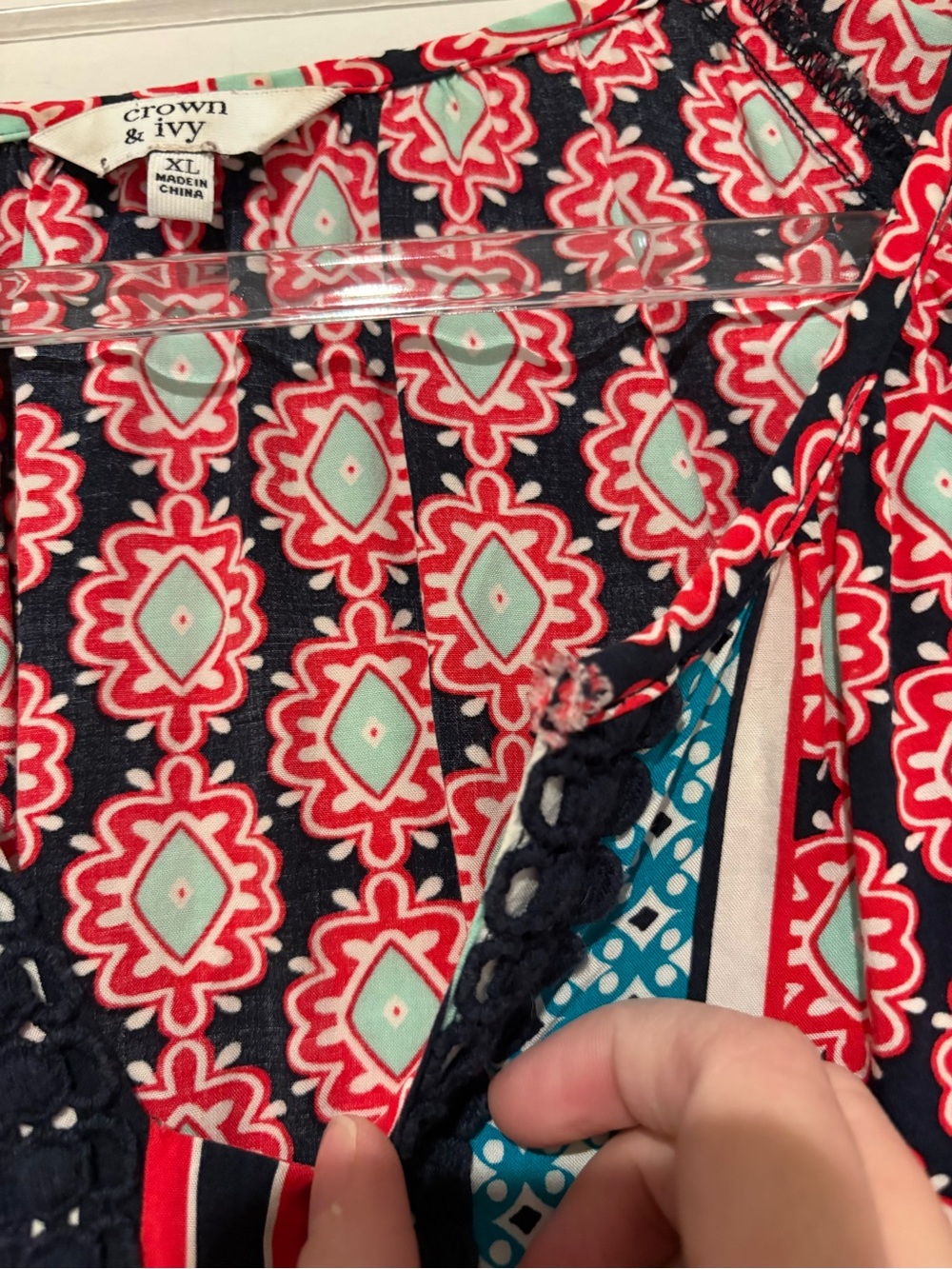 Crown & Ivy Peasant Blouse Pop Over Mixed Print 3/4 Sleeve Navy red size XL - Picture 4 of 6